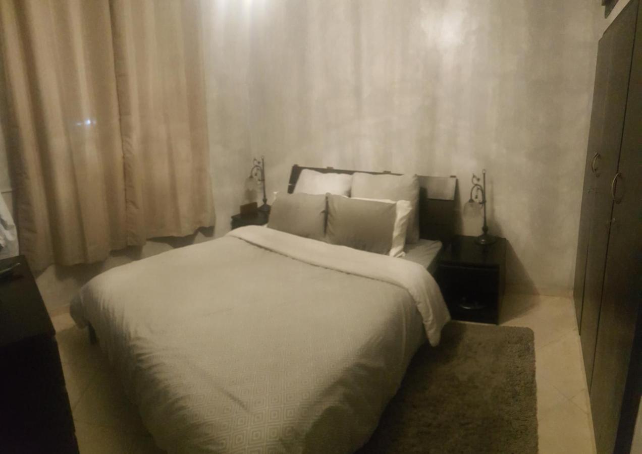 Ayam Room Salé Bagian luar foto